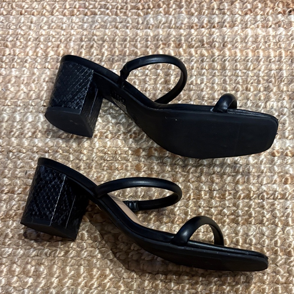 A New Day Black Double Strap Heels - Picture 3 of 5